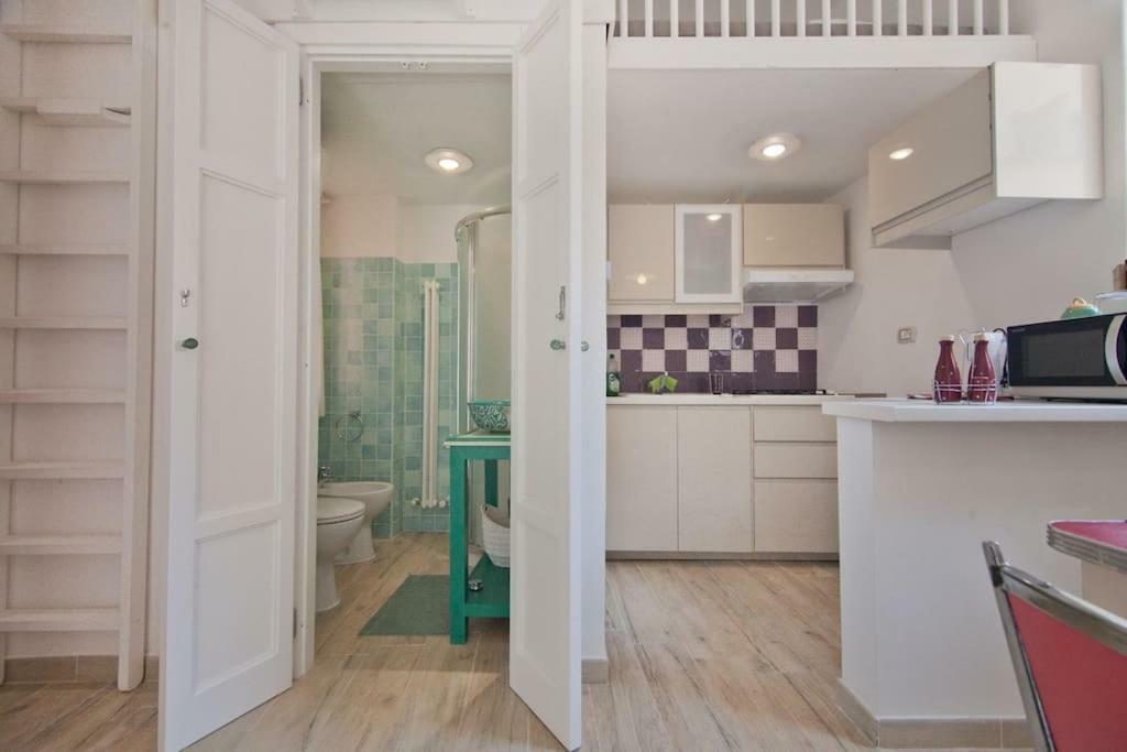 Colosseum Relax Family Apartament โรม ภายนอก รูปภาพ